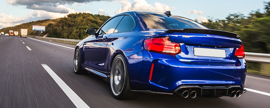 Como-adelantar-correctamente-con-tu-vehiculo-Desguace-Paris-